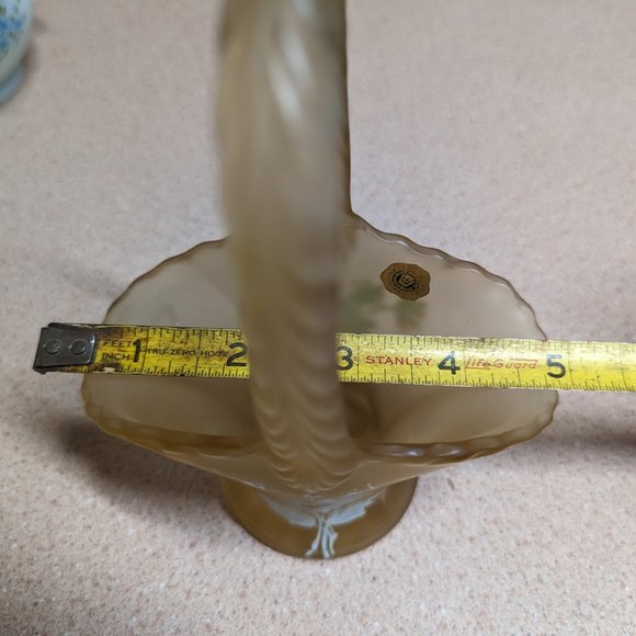 Westmoreland Frosted Yellow Satin Glass Basket with Daisies - Vintage - Picture 6 of 7